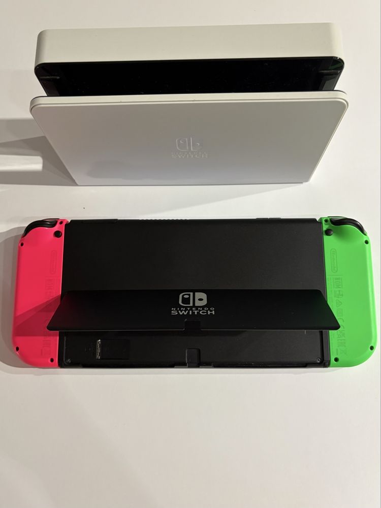Nintendo switch Oled + karta pamięci, case, gra
