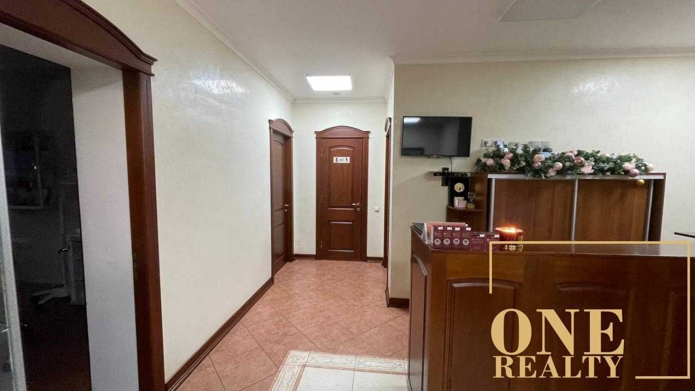 Оренда приміщення 110 кв.м ЦЕНТР, Дизайнерський ремонт та меблі