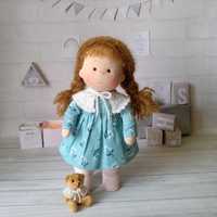 Текстильная кукла в вальдорфском стиле. Пример