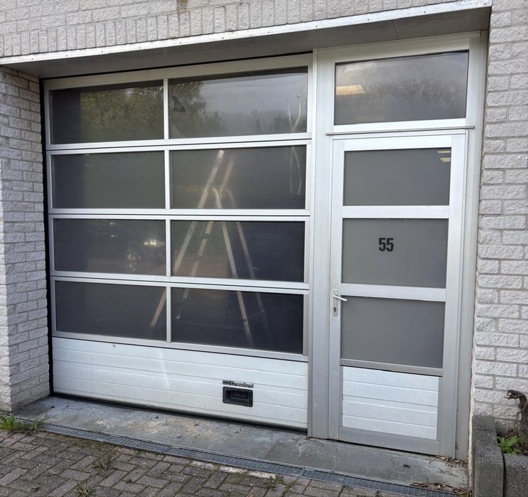 Brama 240 x 270 panelowa segmentowa garażowa przemysłowa rolowana