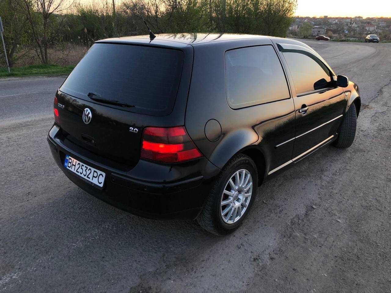 Volkswagen Golf 2001