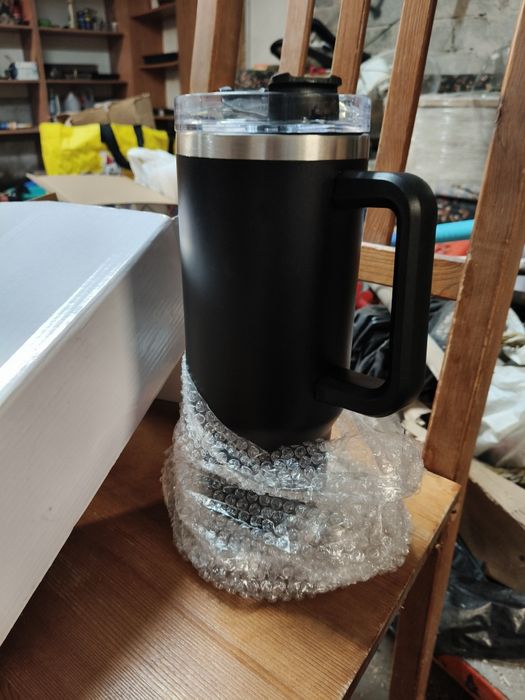 Kubek termiczny że słomką 1,2l