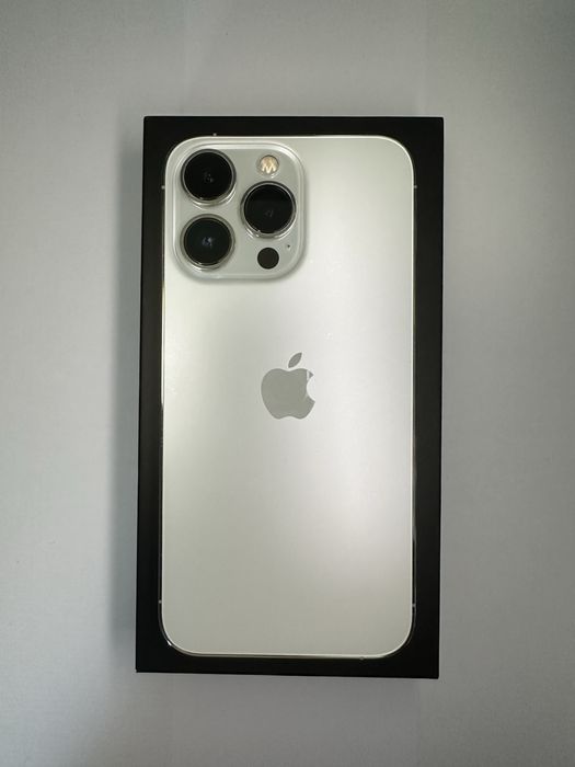 iPhone 13 Pro srebrny - 100% bateria - stan idealny - akcesoria