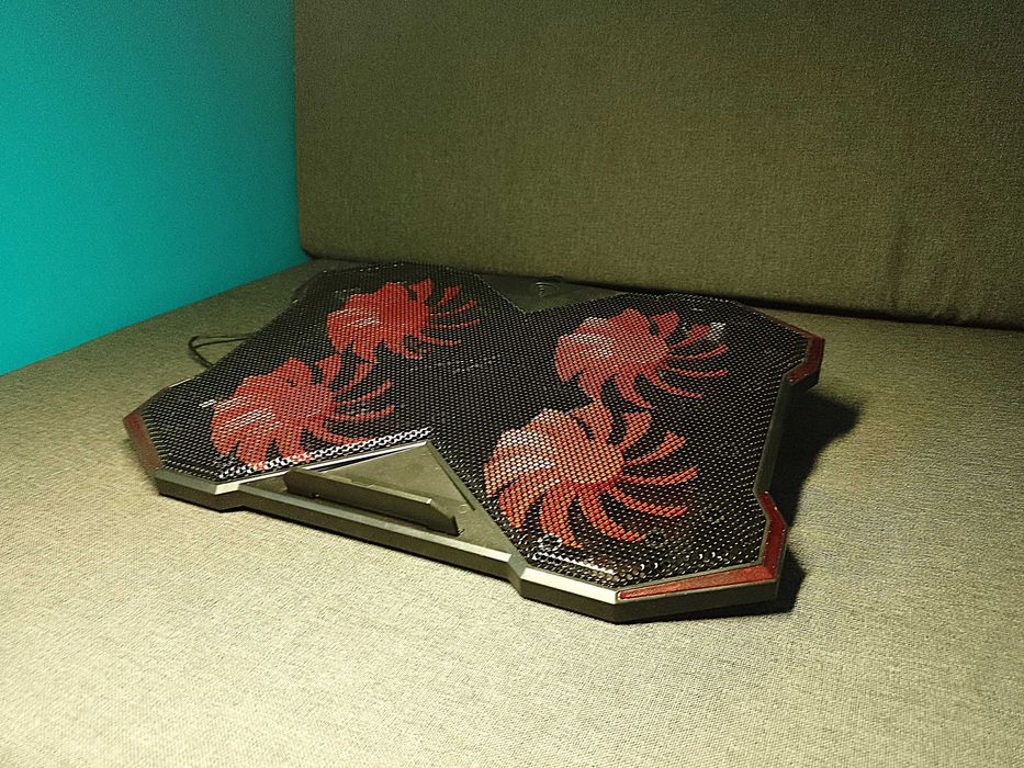 MSI Katana 17  R7 8845hs/32GB/1TB/RTX 4060/144Hz + chłodząca podkładka