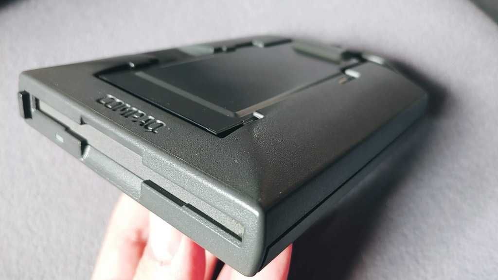 Zabytkowy laptop COMPAQ CONTURA AERO 4/33C
