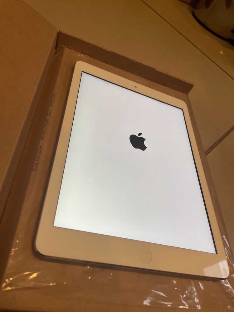 Apple iPad air 9.7” 32gb MODEL A1475 lte sim bialy 95% bateria