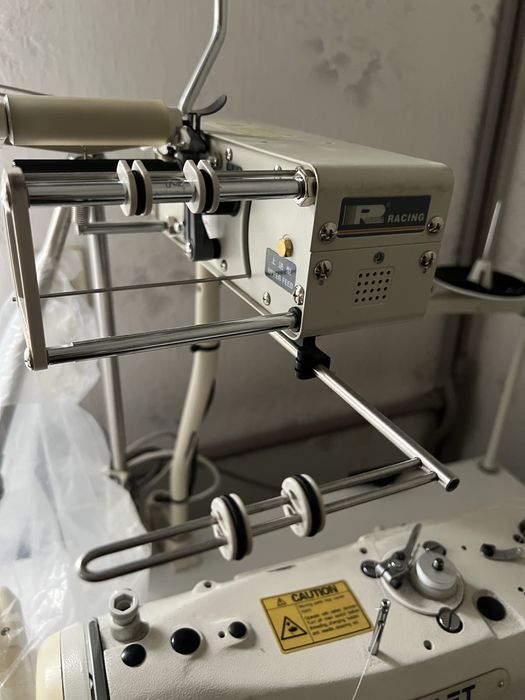 Zyg-zak Kraft KF-2284D z pullerem – profesjonalna maszyna przemysłowa