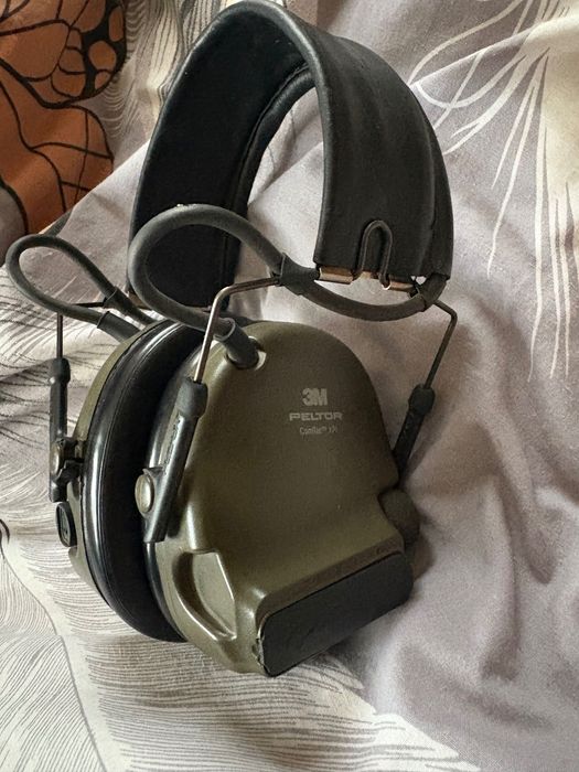Продаю наушники ЗМ PELTOR ComTac XPI
