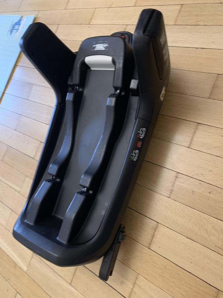 Bugaboo Turtle Air автокрісло з базою Isofix та адаптерами до коляски