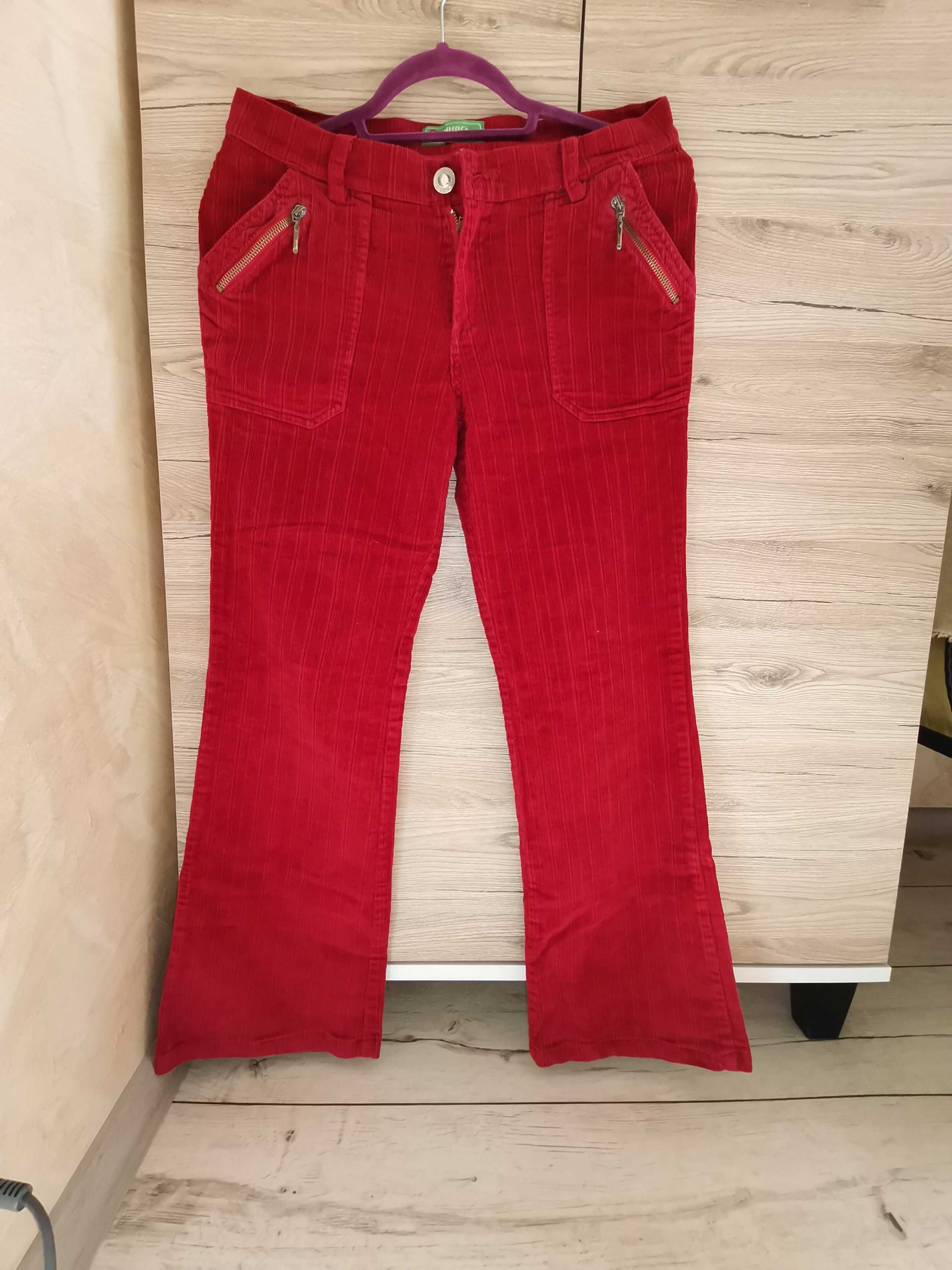 Czerwone, sztruks, ciepłe, długie spodnie