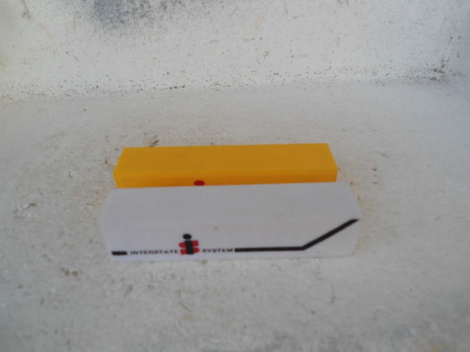 1:87 Lote de 2 contentores para pista comboio