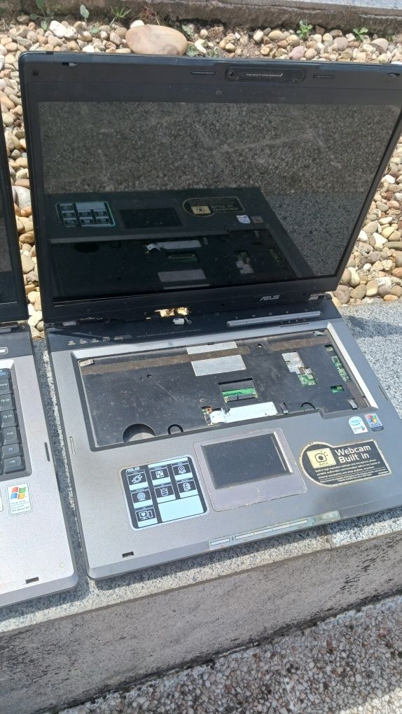Lote computadores portáteis avariados Asus A6000 siemens