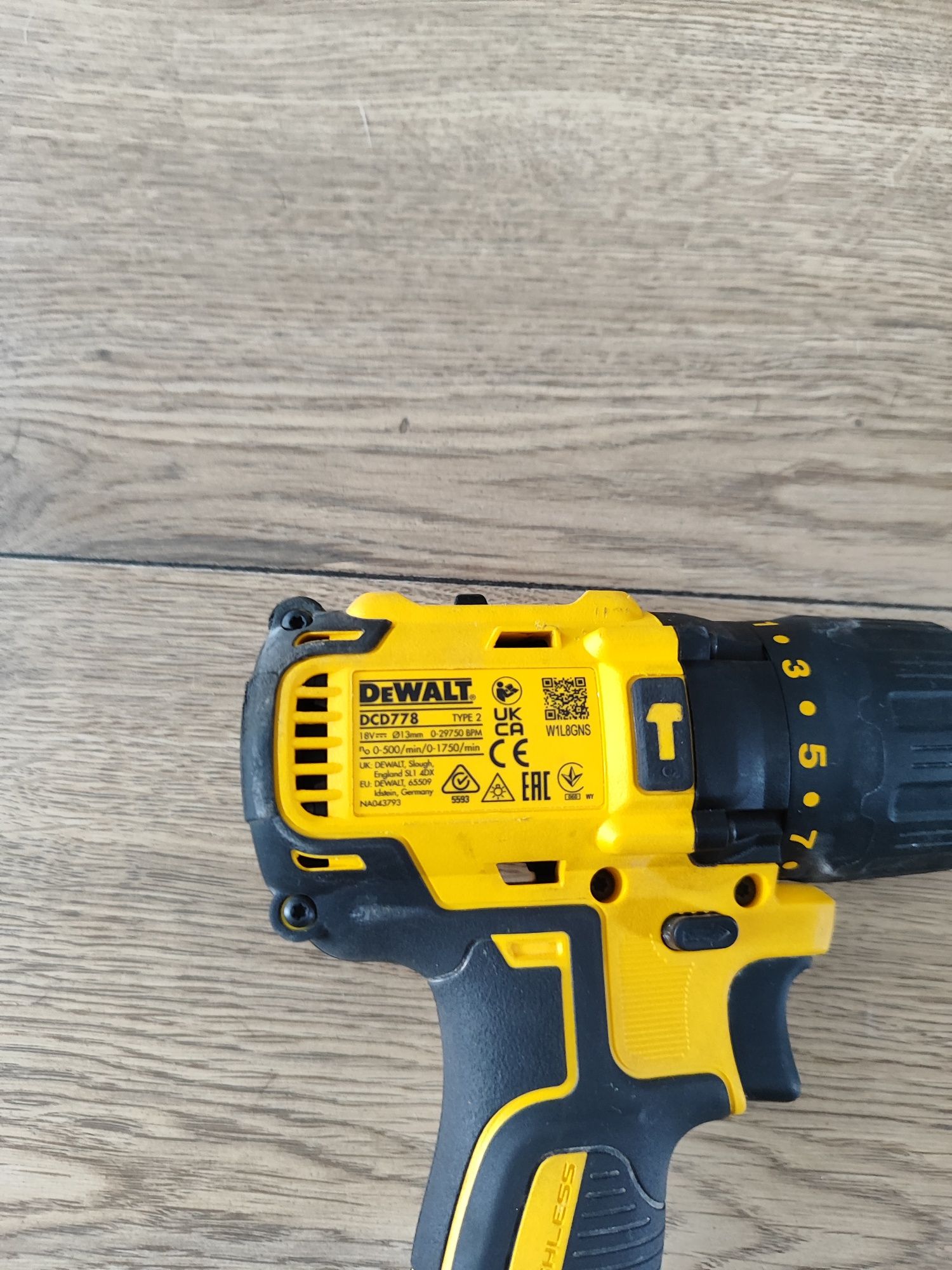 Bezszczotkowa wkrętarka udarowa DeWalt 18v, rok produkcji 2024