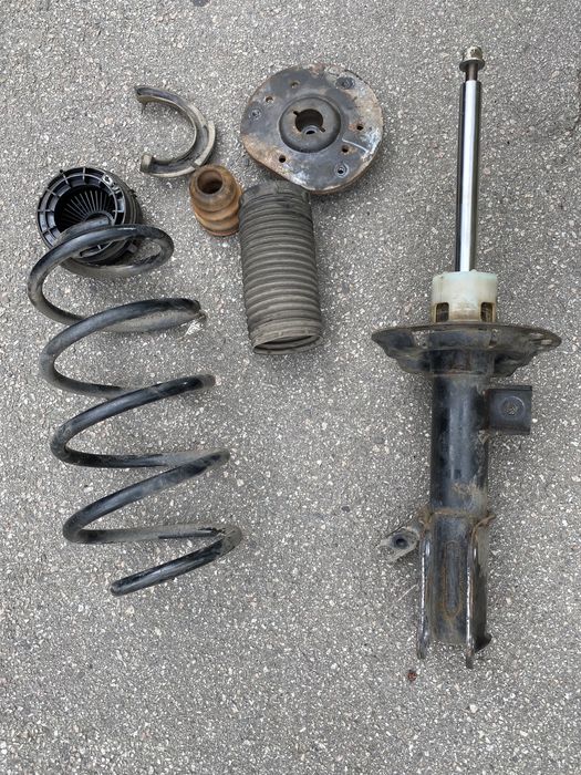 Фордфюжин Fordfusion Опорний підшипник, опора, амартизатор та пружина