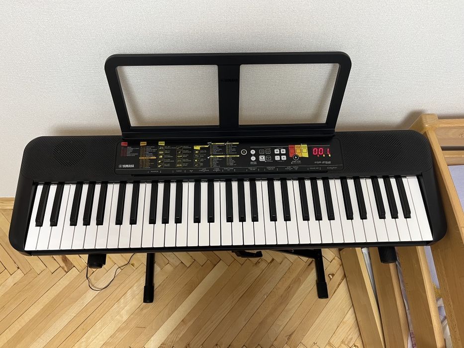 Синтезатор Yamaha PSR-F52