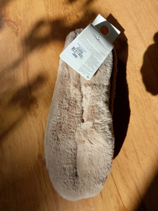 Kapcie futerkowe  Primark nowe