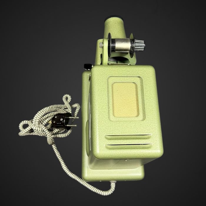 Projektor filmowy Filius z obiektywem Meyer Optik Görlitz B5/110625