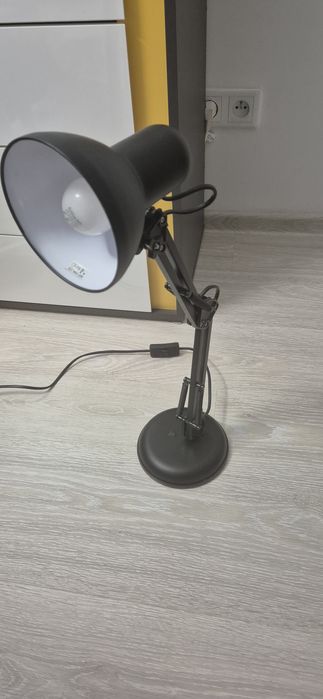 Lampka biurowa, szkolna