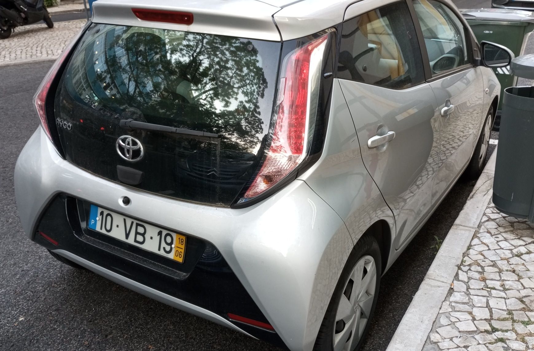 Vendo Toyota Aygo quase novo
