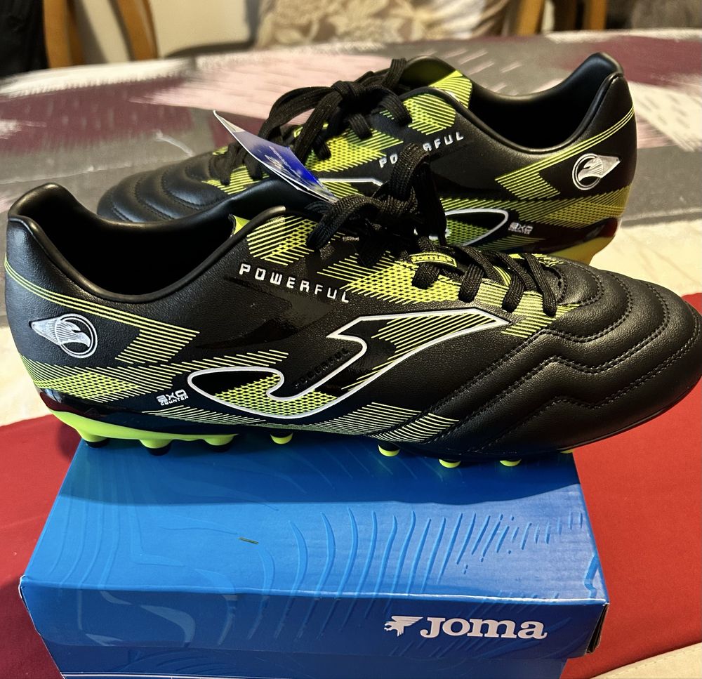 Chuteiras da Joma Novas en caixa