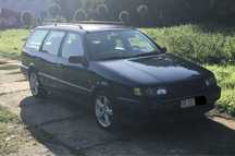 Passat B4 drzwi prawy przód LN5Y vr6 usa