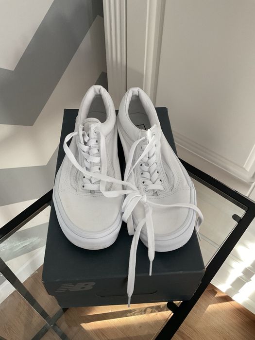 Vans Old Skool Classic White – оригінальні кеди, 41 розмір