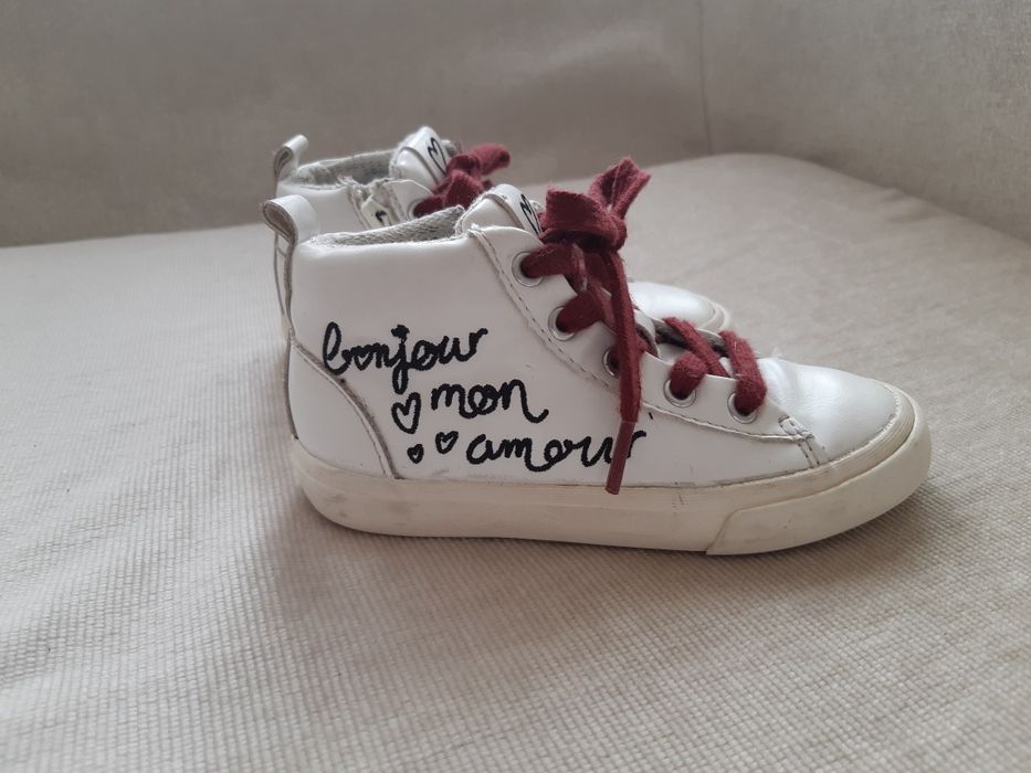 Buty dziecięce białe roz. 23