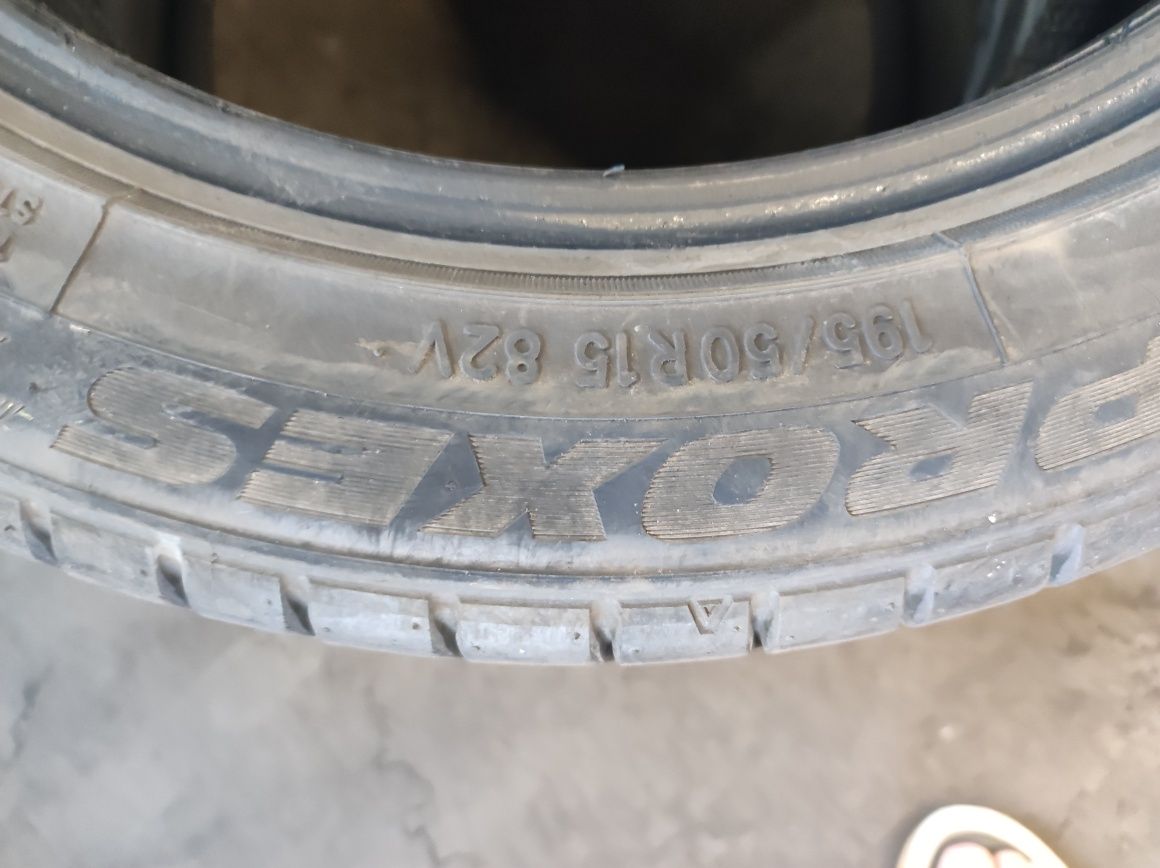 HANKOOK Ventus V12 Evo2 215/40R16, 2x TOYO TR1 195/50R15