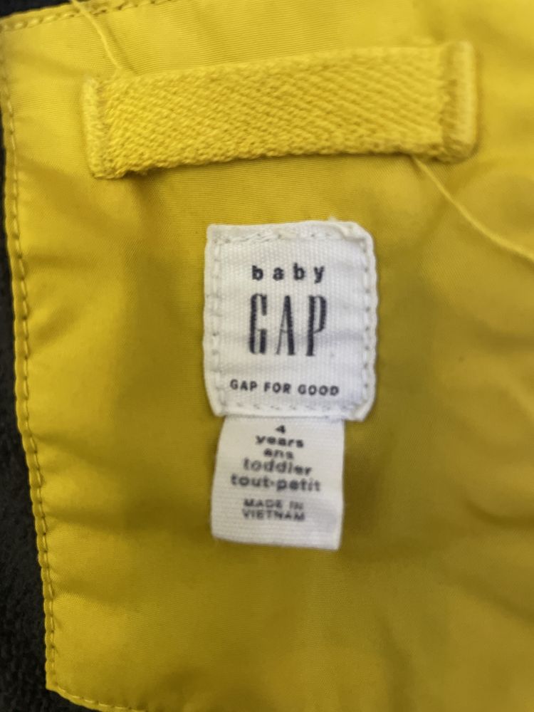 Жилетка GAP baby