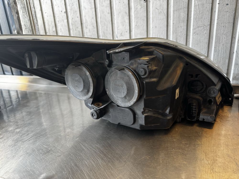 Reflektory Ford Fokus MK2