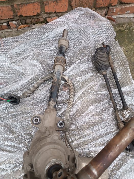 Продам рулеву рейку на Mitsubishi Colt 6