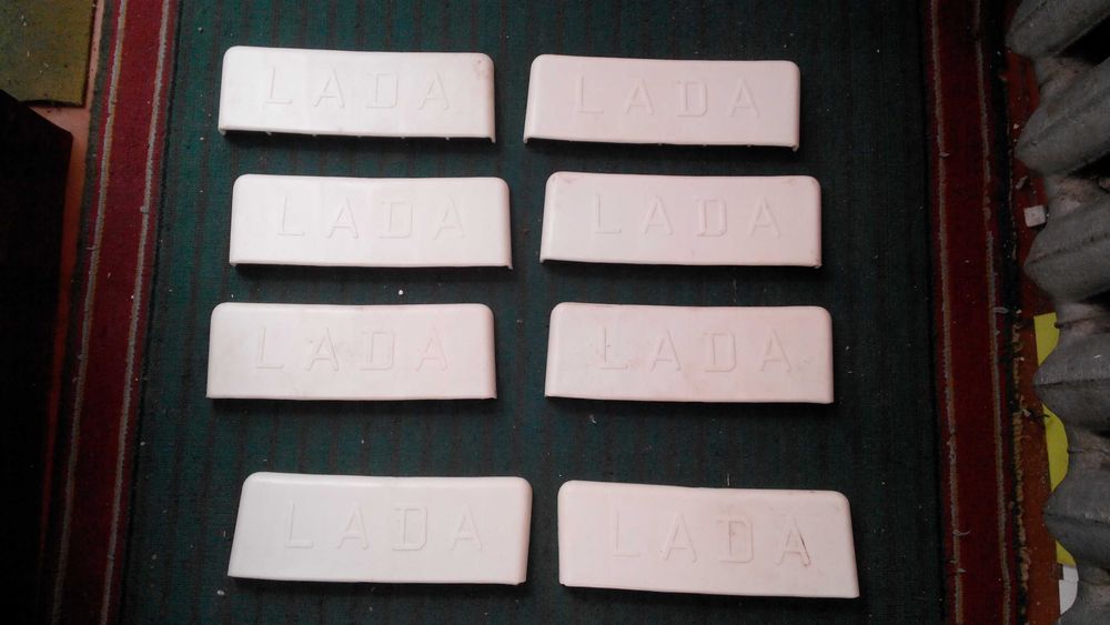 Накладки на капот LADA