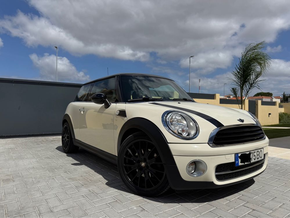 MINI 3 portas Cooper D