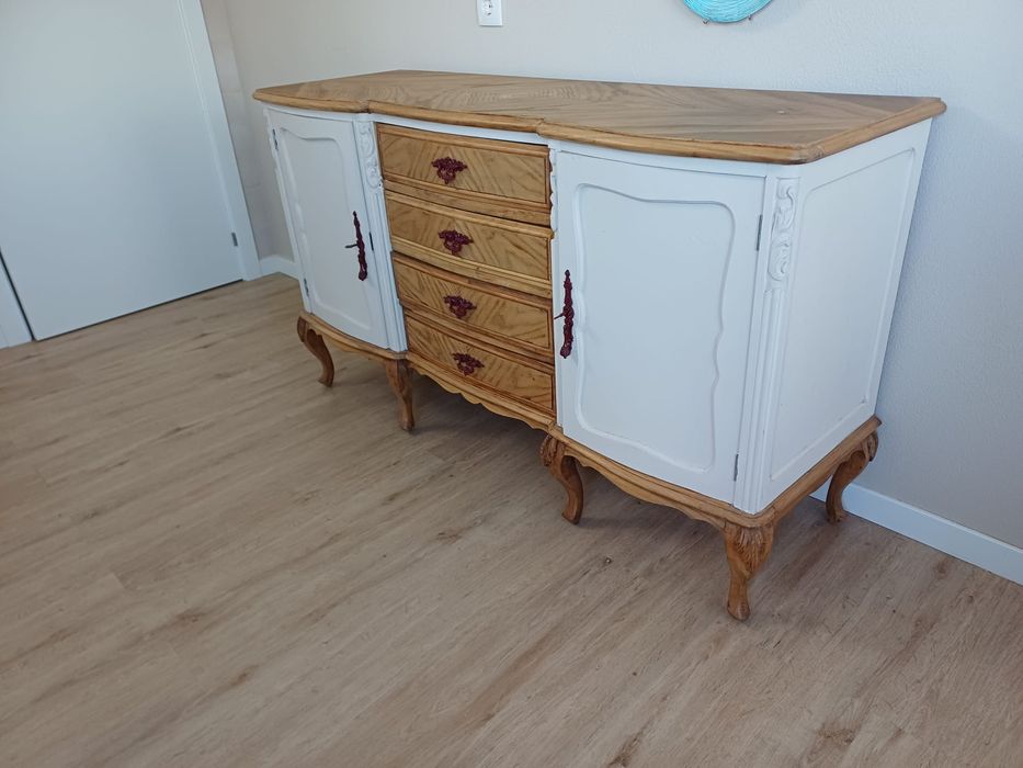 Móvel/aparador rústico