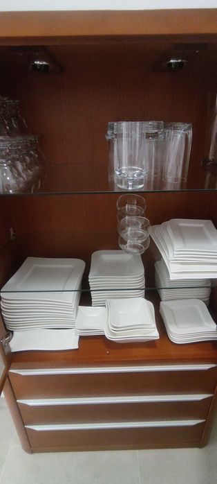 Witryna firmy Klose seria Lanao