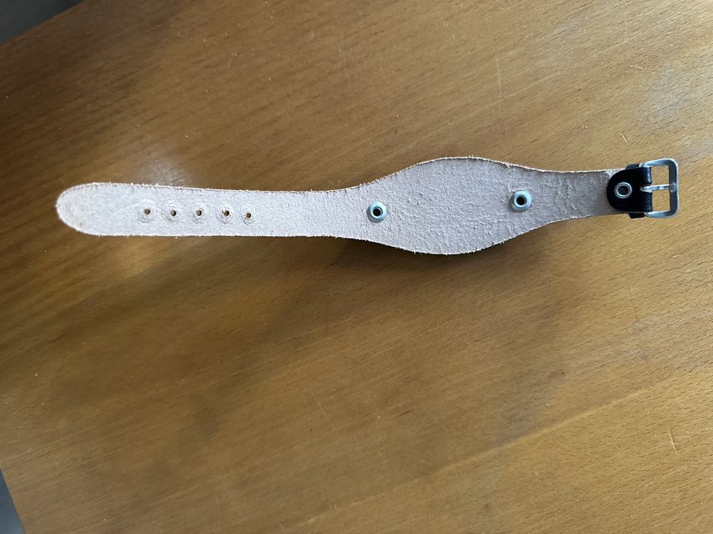Pulseira para relogio em pele preta nova