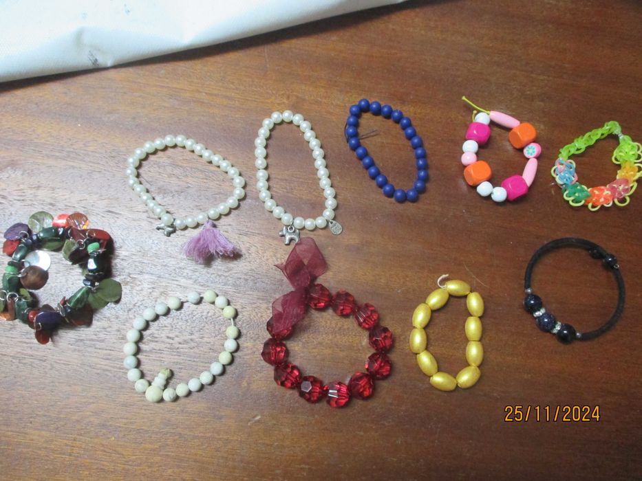 Bijuteria - 10 pulseiras