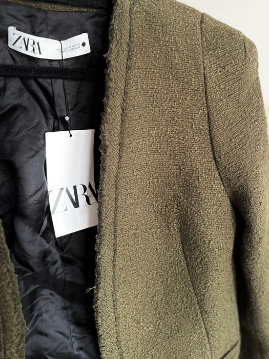 Marynarka żakiet khaki boucle z usztywnionymi ramionami viral Zara