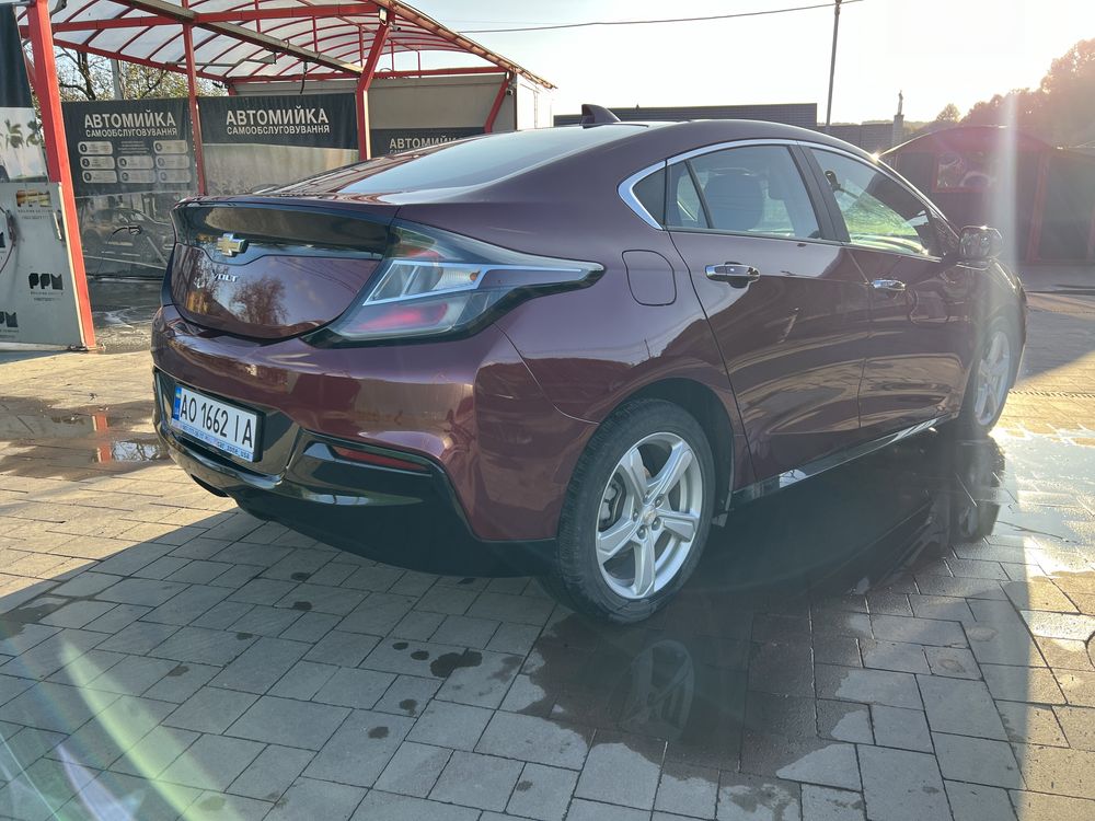 Chevrolet Volt 2 Гібрид Запас ходу 100км