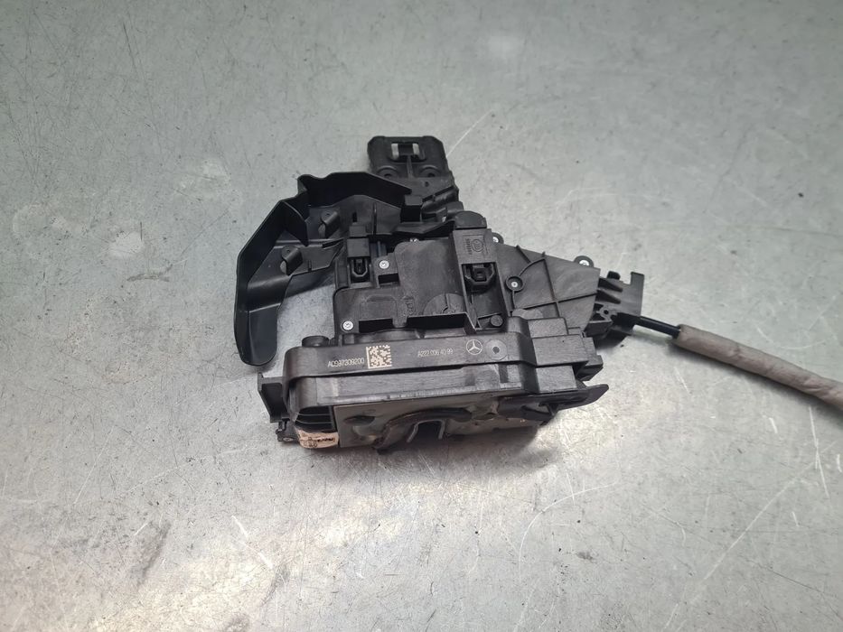 Fechadura / fecho porta trás direito MERCEDES-BENZ Classe C (W205)