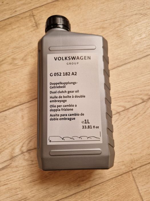 VAG Double Clutch Transmission Fluid G 052 182 A2 трансмісійна олива