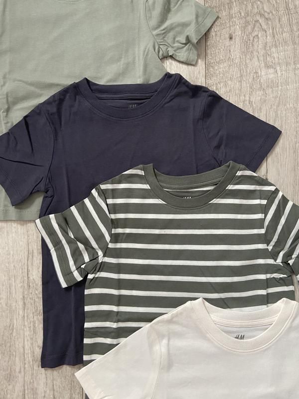 Новий комплект футболок h&m розмір 4-6 років