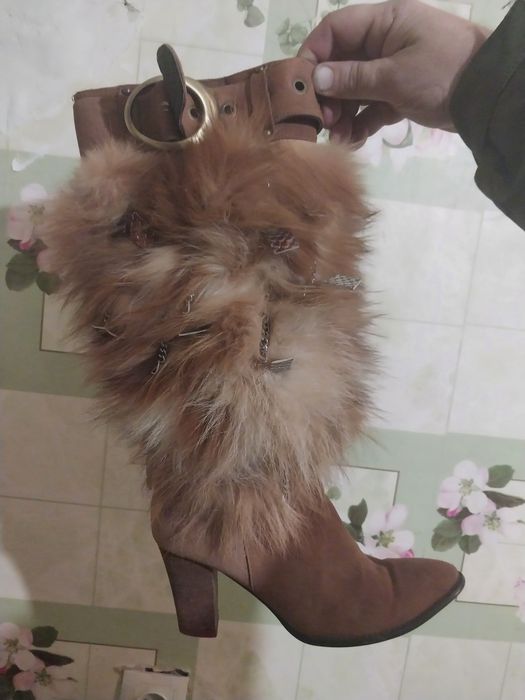 Продам сапоги замшевые с натуральным мехом