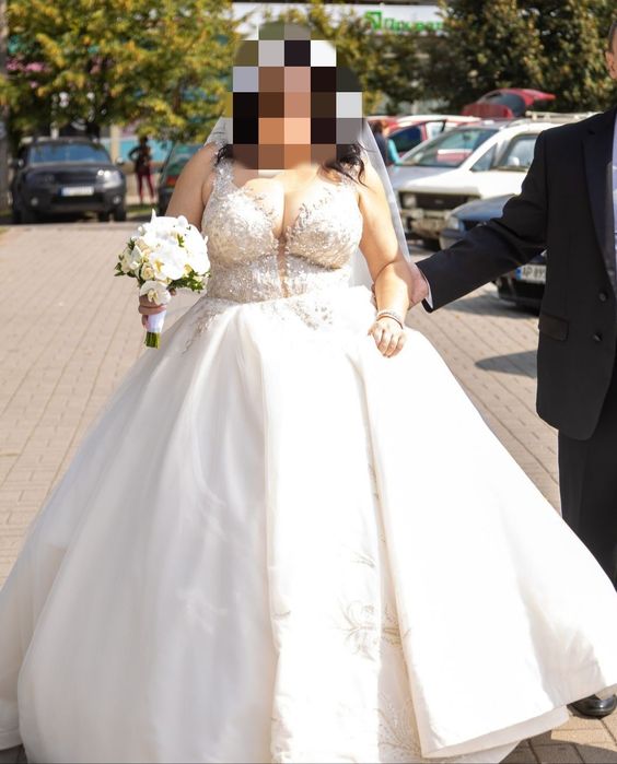 Свадебное платье размер 48-52(54)