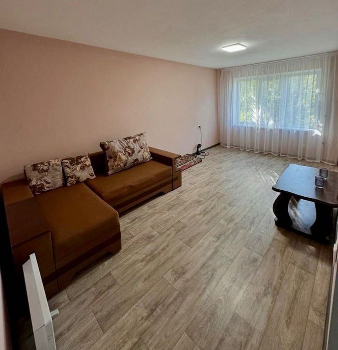 Здам 2-х кімнатну квартиру на 6 військових