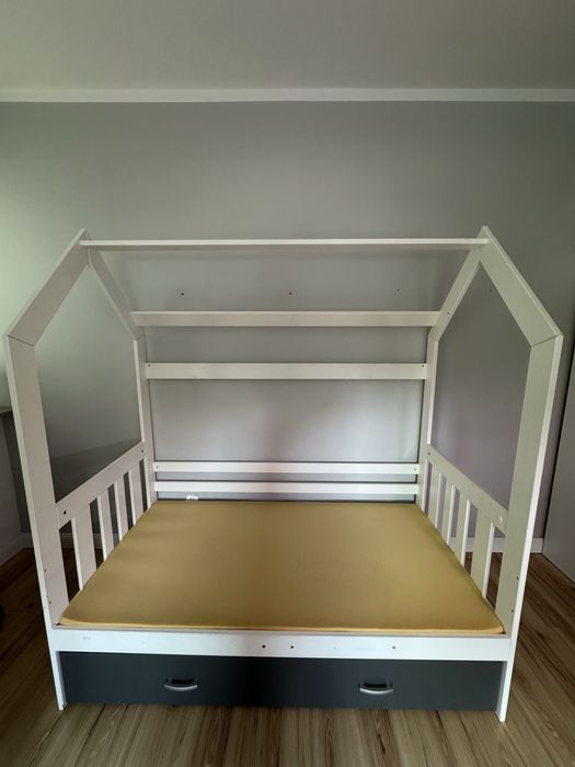 Sprzedam łóżko domek dla dziecka