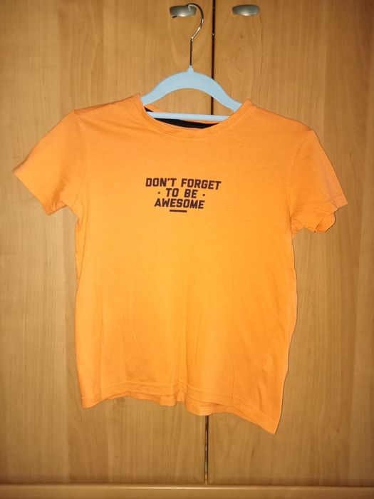 Bluzka bluzeczka t-shirt na krótki rękaw Reserved