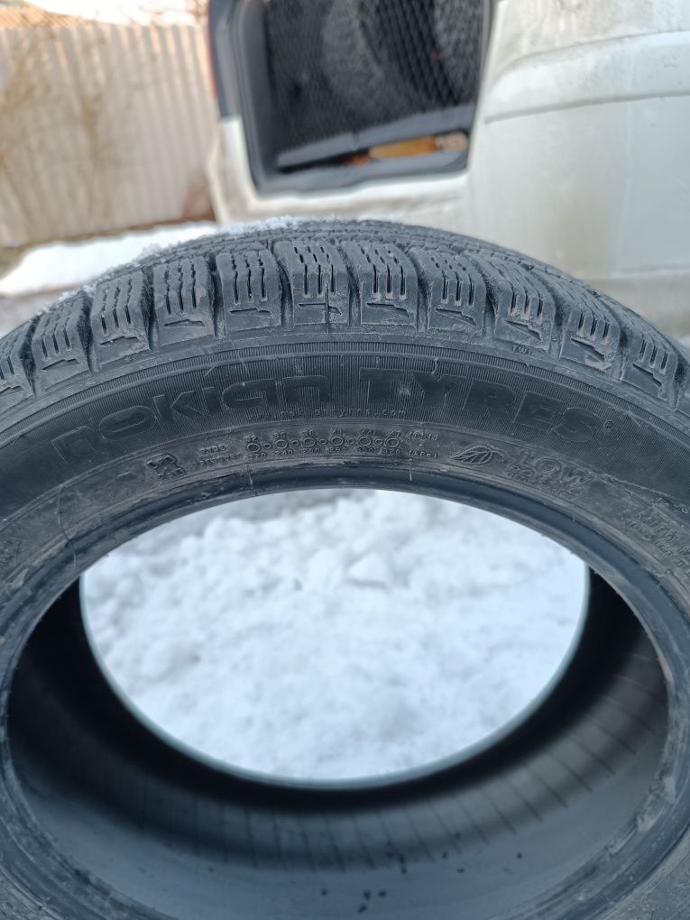 185/55 R15 зима в отличном состоянии