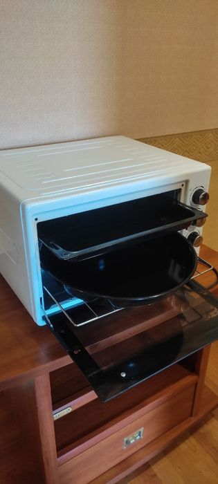 Продам печь liberton 42л