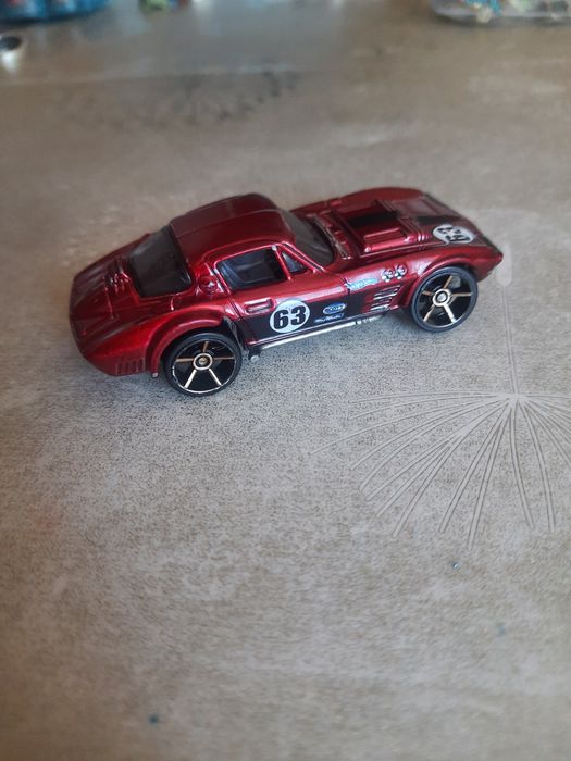 HotWheels corvette grand sport C 24